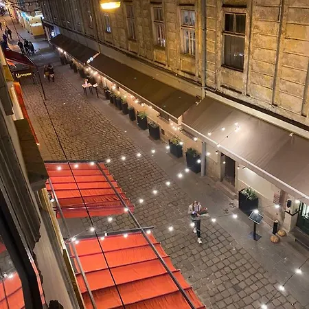 Cathedral Square Apartment Lviv